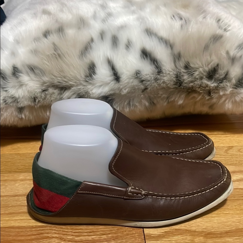 Gucci unisex Brown and Green Suede Loafers with Moccasin Design